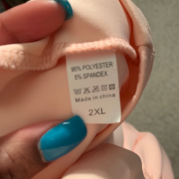 Beautiful pink dress - Picture 3 of 4